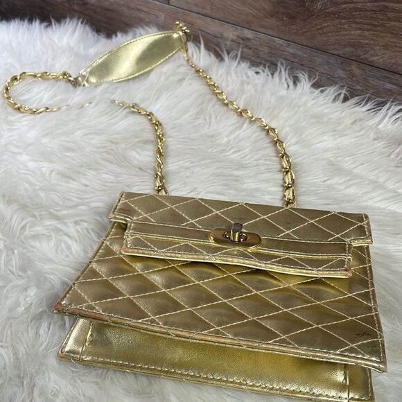 Gold Metallic Quilted Evening Bag with Goldtone Chain - Picture 3 of 11
